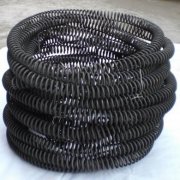 电炉丝发热用手摸有电吗？